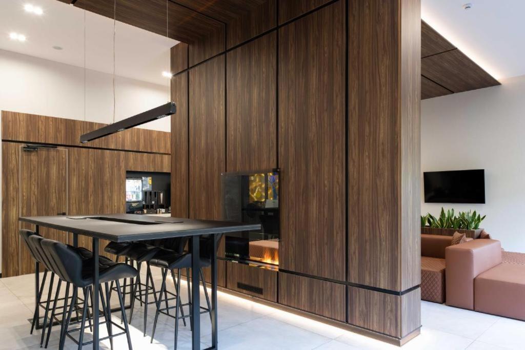 Cube House Apartment Kyiv Exterior photo